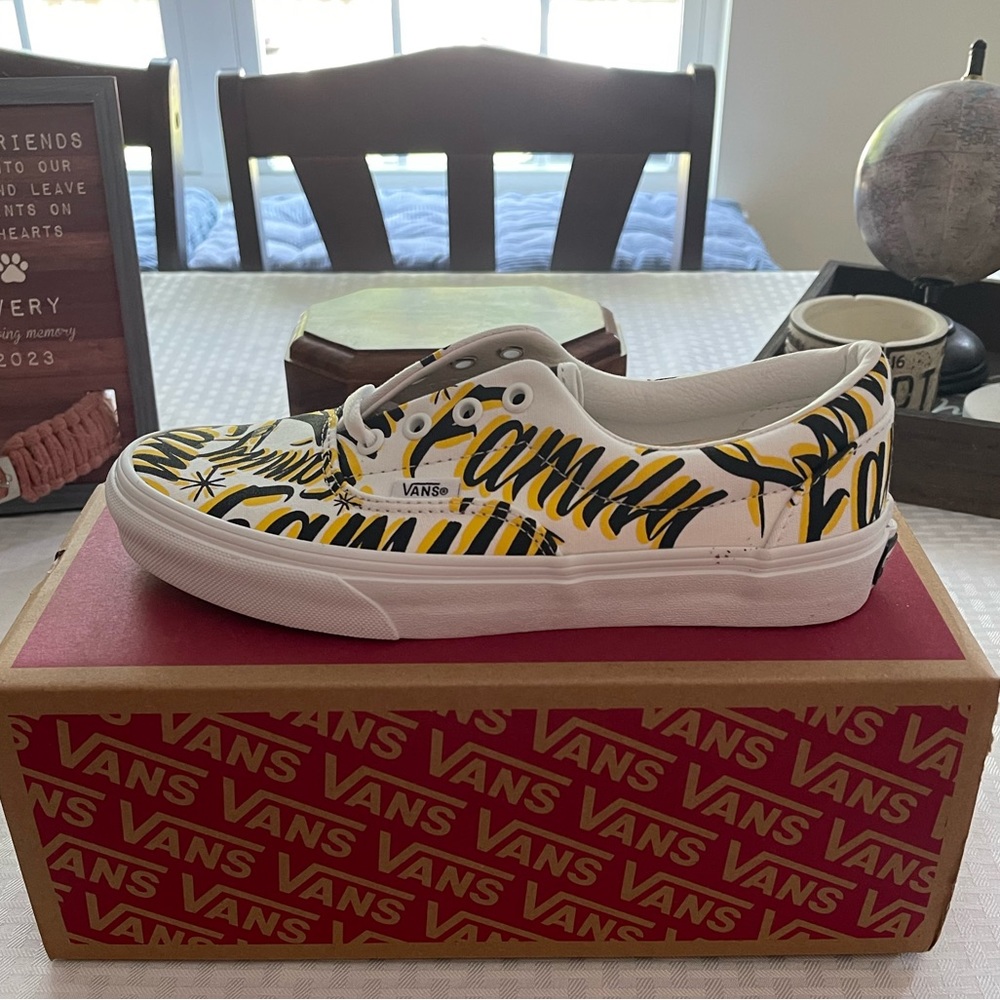Vans Family lace up shoes